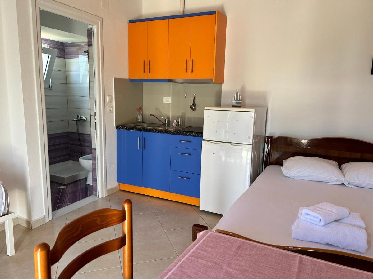 Guesthouse Dollomaja Ksamil Buitenkant foto