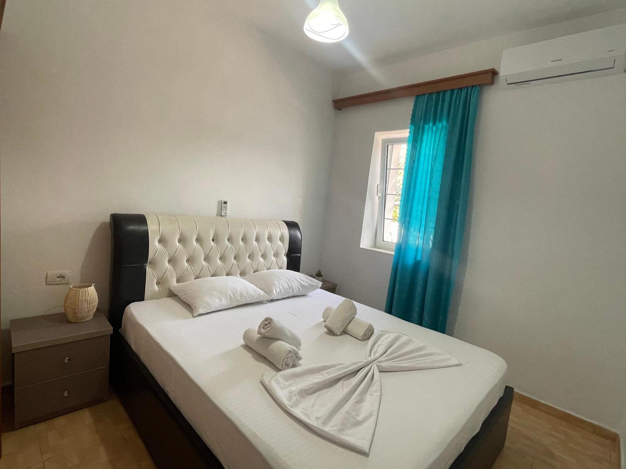 Guesthouse Dollomaja Ksamil Buitenkant foto